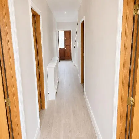 Apartment Modern In The Heart Of Room7 Shared Thurles